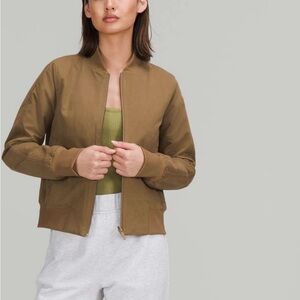 NWOT Lululemon Reversible khaki Tan Bomber Jacket 8 quilted